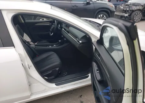 2021 Mazda Mazda6 Touring z USA, uszkodzony, nr VIN JM1GL1VM8M1614009